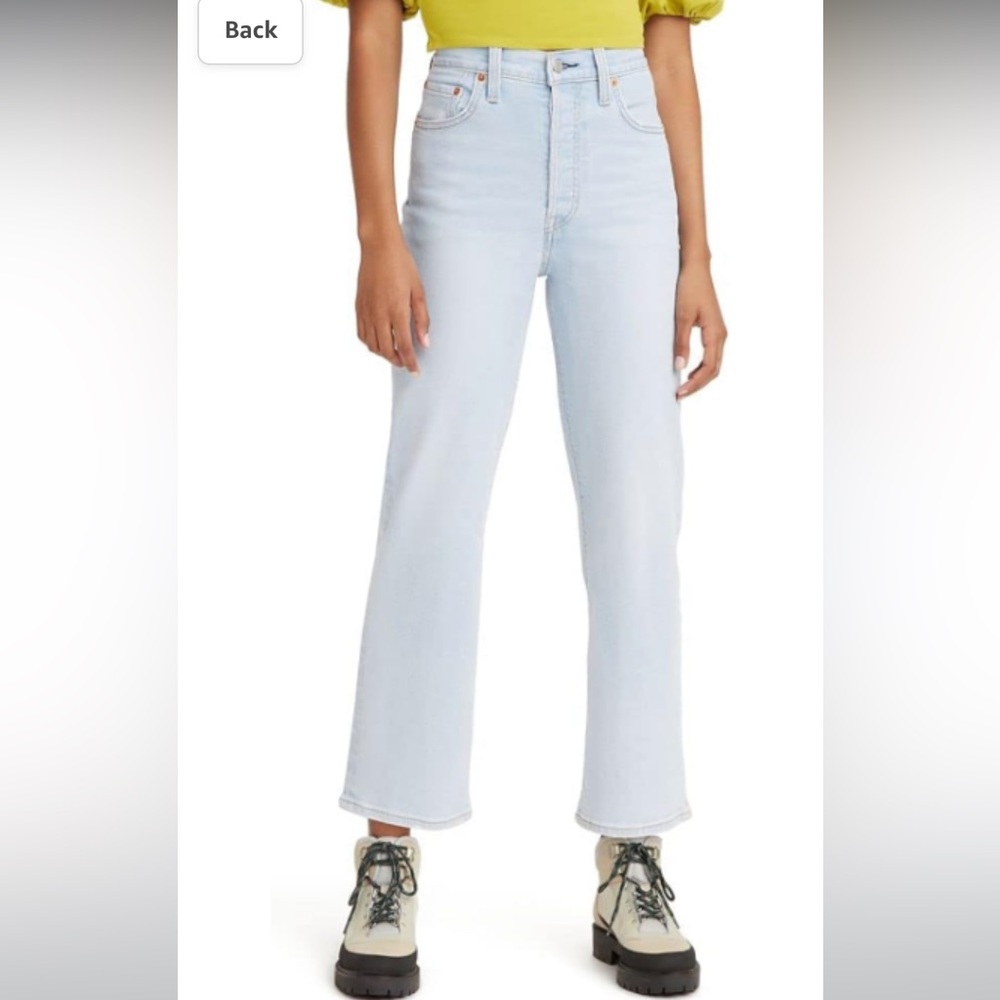 Levi’s Women’s Ribcage Straight Ankle Jeans